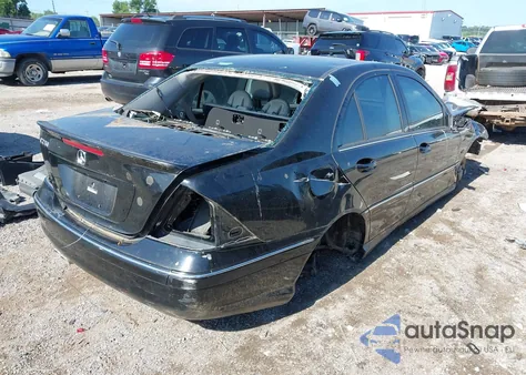 2007 Mercedes-Benz C 230 Sport z USA, uszkodzony, nr VIN WDBRF52H77F891397